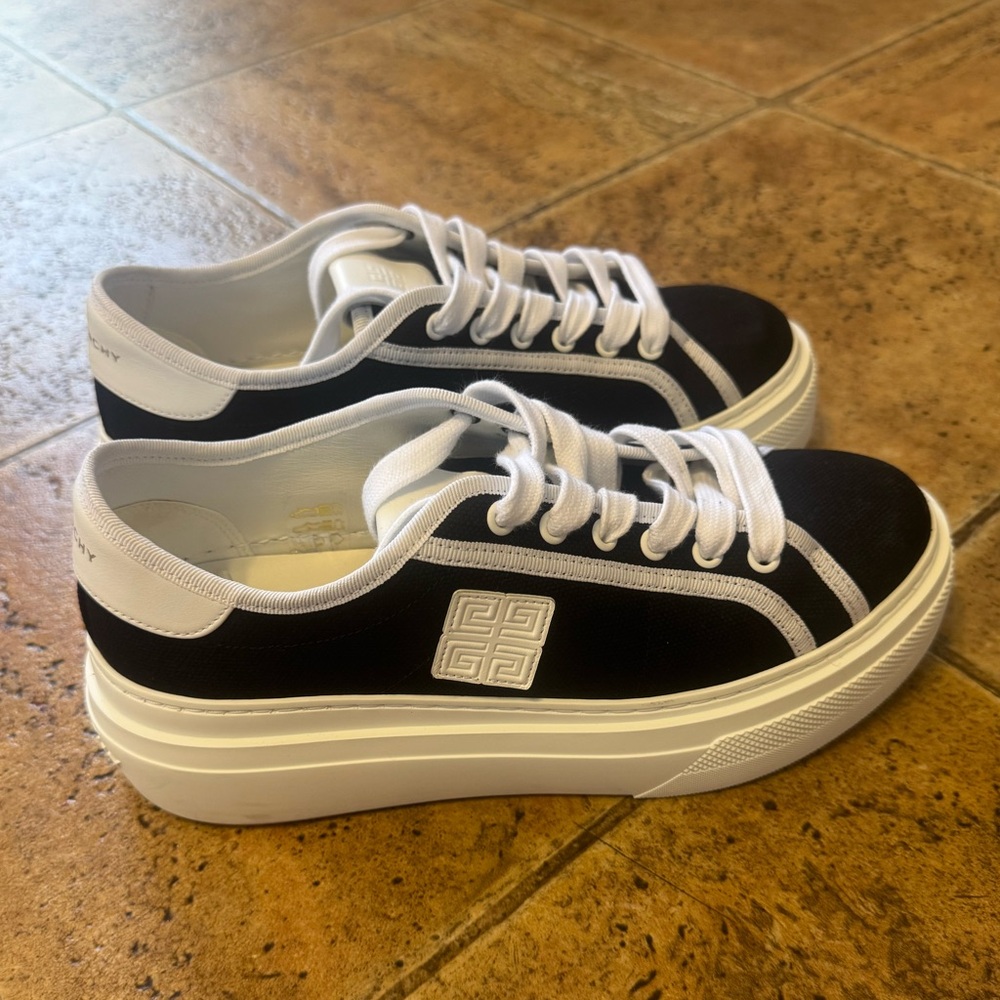 Givenchy City Platform Women Sneakers